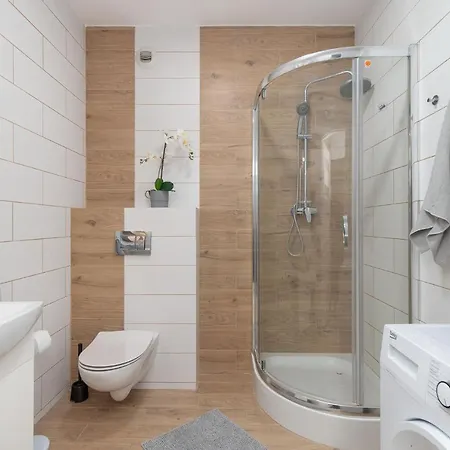 Sunny Terrace Point Apartment Poznan