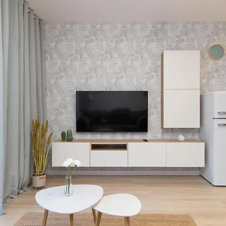 Sunny Terrace Point Apartment Poznan